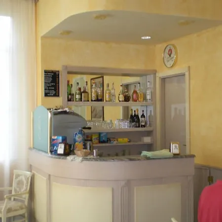 Primavera Hotel