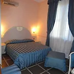 Szálloda Primavera Pisa