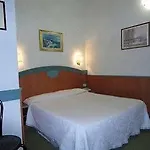 Hotel Primavera 2*