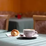 Primavera Hotel
